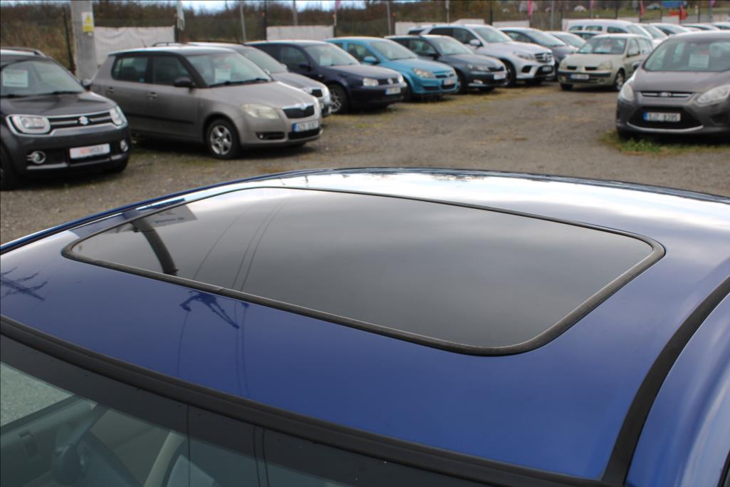 2004 – Honda Civic – 1,7 VTEC  AUTOMAT, BEZ KOROZE