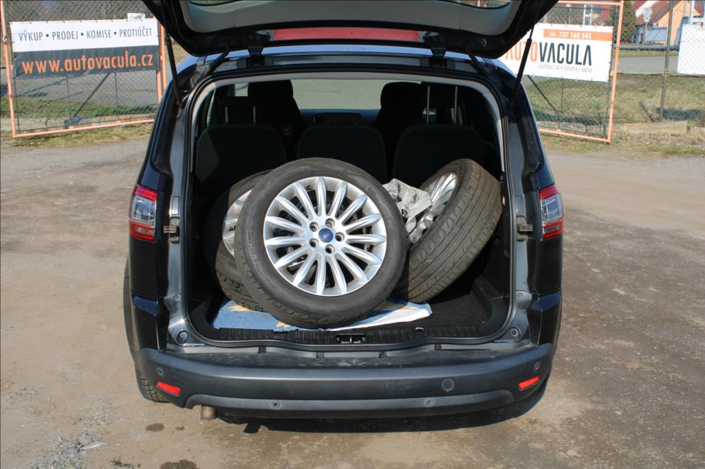 2012 – Ford S-MAX – 2,0 TDCi  SERVISKA, AUTOMAT