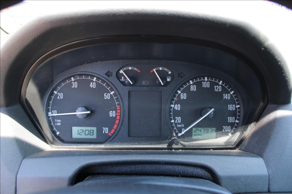 2001 – Škoda Fabia – 1,4 i  STK 10/2027