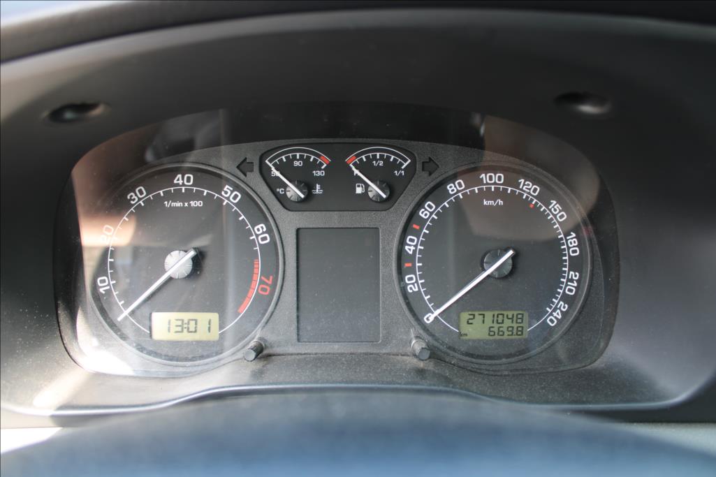 2001 – Škoda Octavia – 1,6 i  STK 8/2026