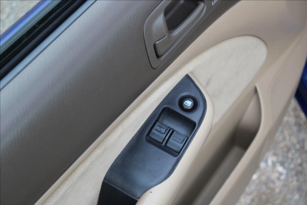 2004 – Honda Civic – 1,7 VTEC  AUTOMAT, BEZ KOROZE