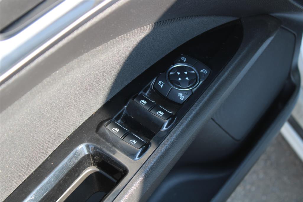 2016 – Ford Mondeo – 2,0 TDCi  TITANIUM,AUTOMAT,ČR