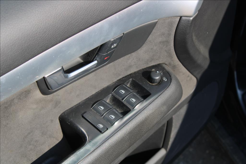 2006 – Audi A4 – 3,0 TDi  4×4,AUTOMAT,XENONY