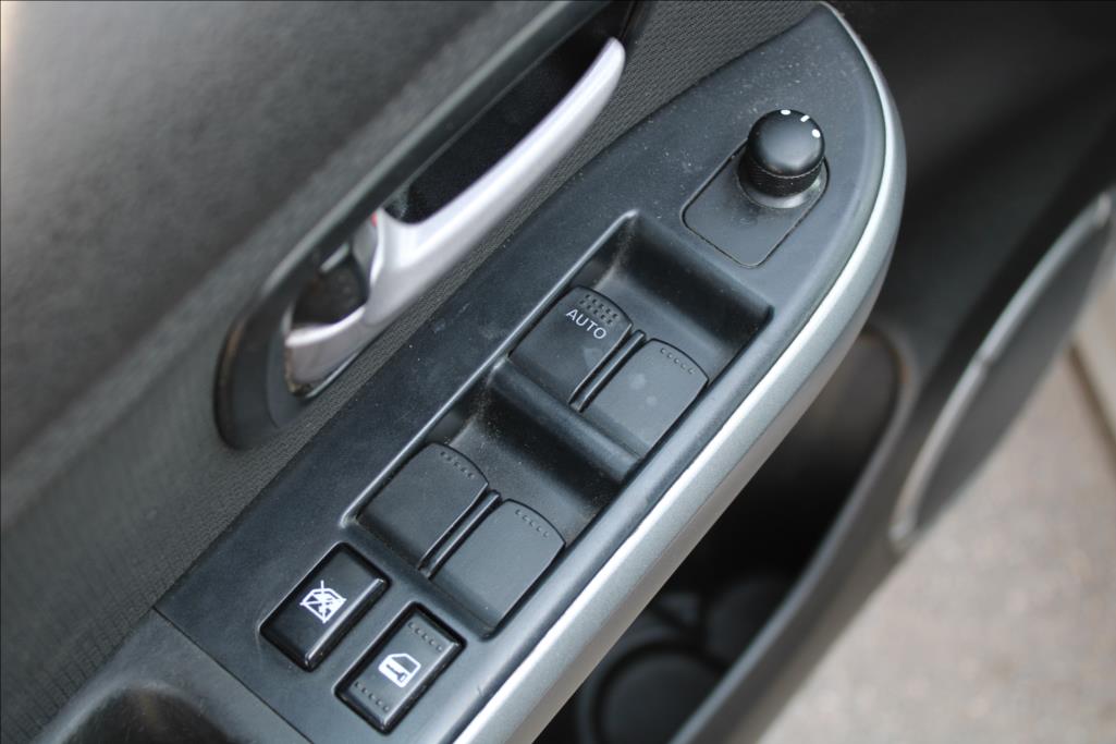 2006 – Suzuki Grand Vitara – 2,0 i + LPG  LPG,4 x 4,TAŽNÉ