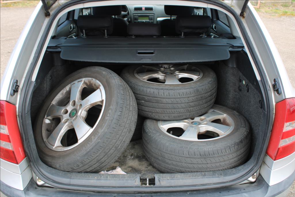 2006 – Škoda Octavia – 1,9 TDi  4 x 4, DIG. KLIMA