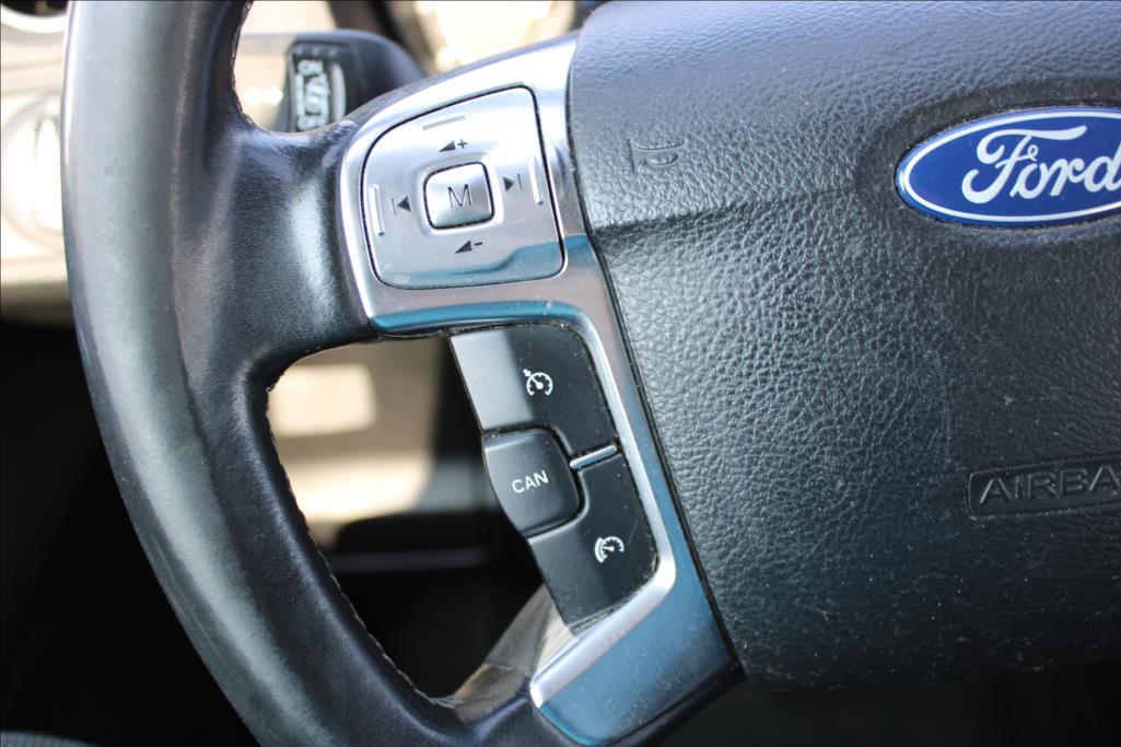 2012 – Ford S-MAX – 2,0 TDCi  SERVISKA, AUTOMAT