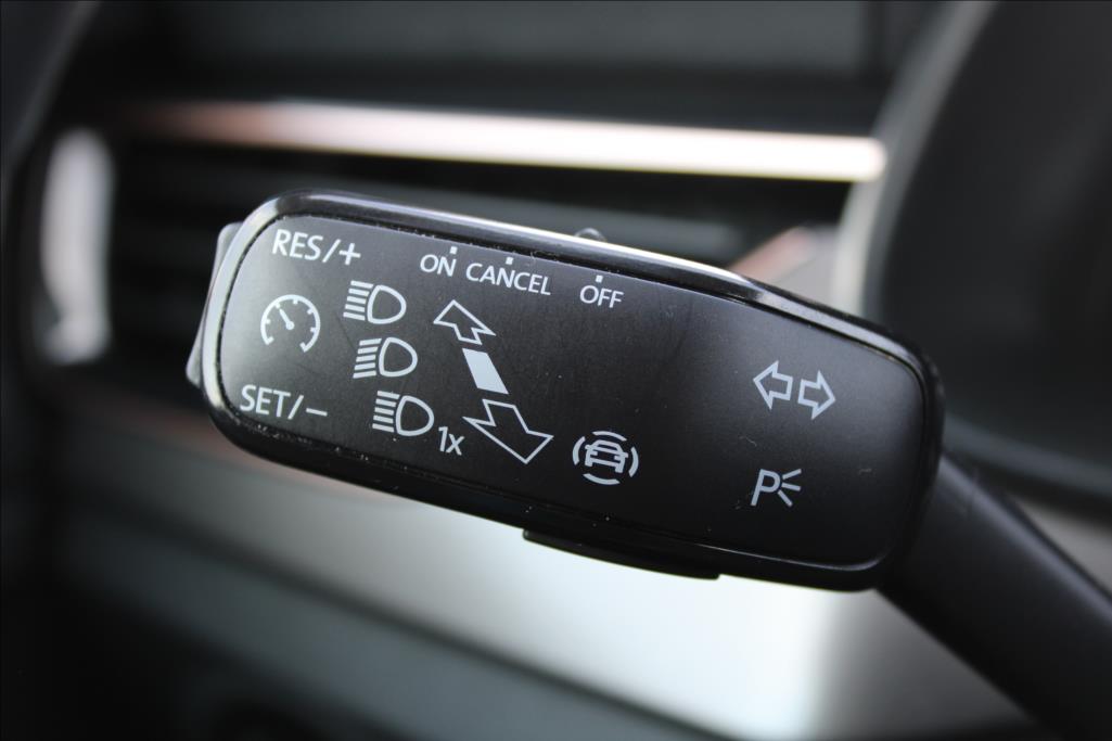 2021 – Škoda Scala – 1,5 TSi  STYLE, KAMERA, ČR