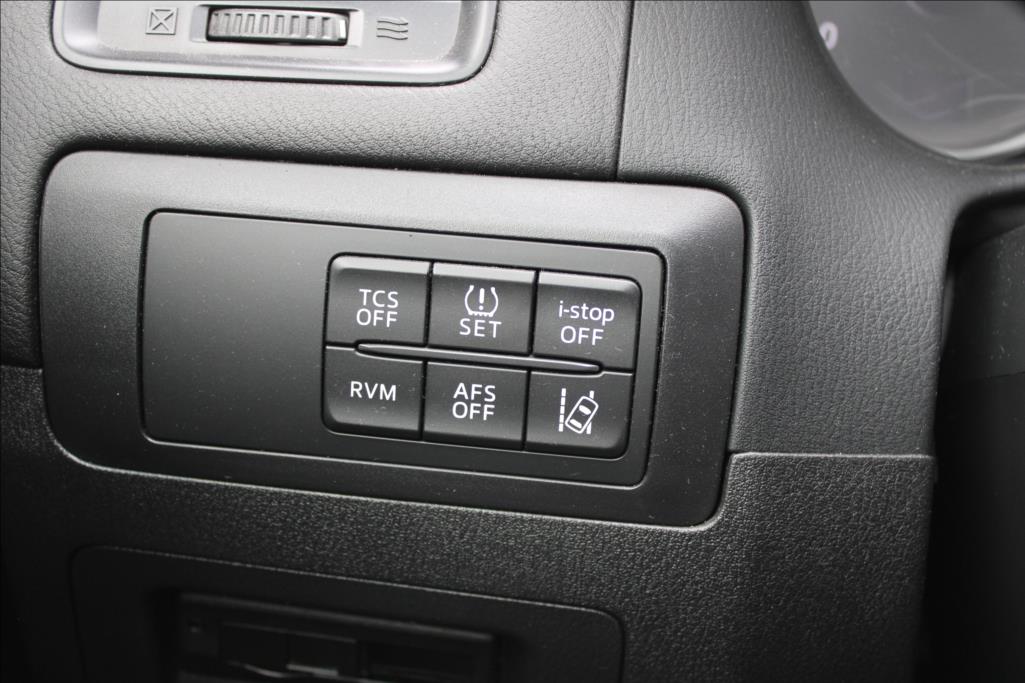 2014 – Mazda CX-5 – 2,2 D Skyactiv  NAVI,XENONY,ČR