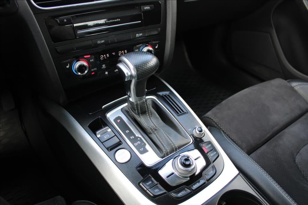 2015 – Audi A4 – 2,0 TDi  AUTOMAT, S-LINE