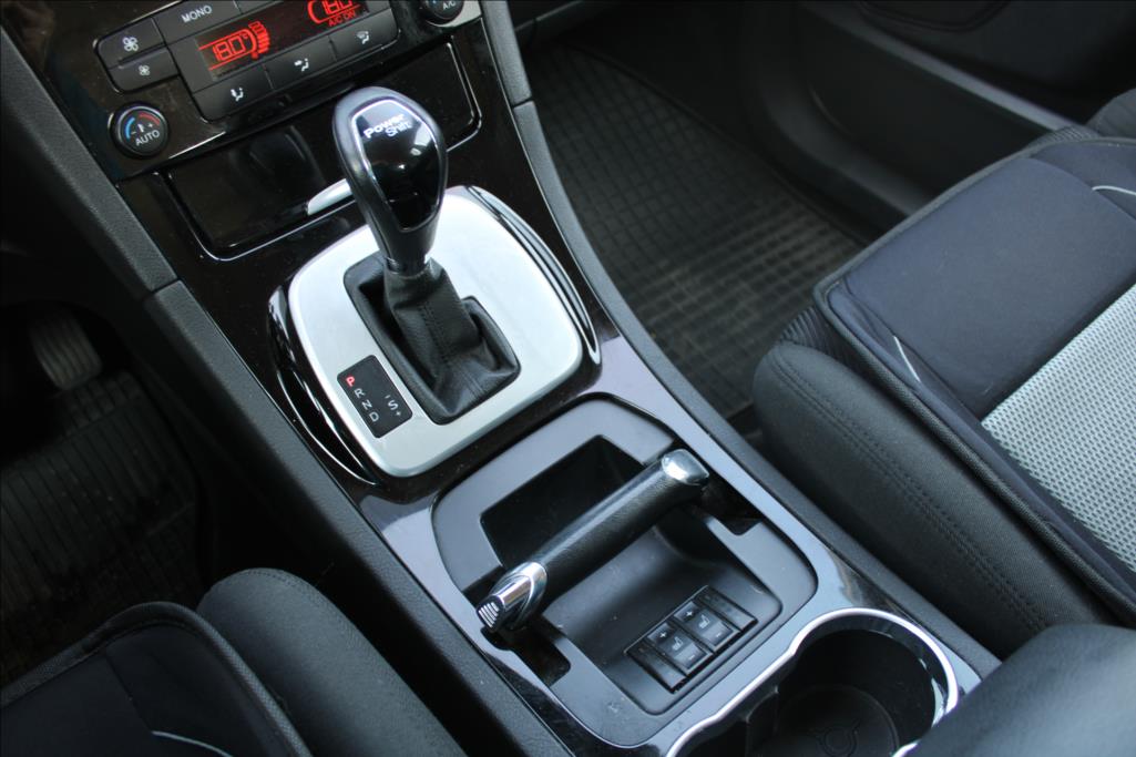 2012 – Ford S-MAX – 2,0 TDCi  SERVISKA, AUTOMAT