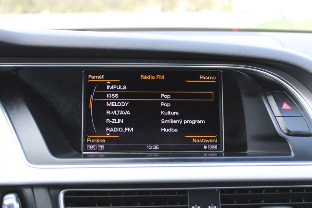 2015 – Audi A4 – 2,0 TDi  AUTOMAT, S-LINE