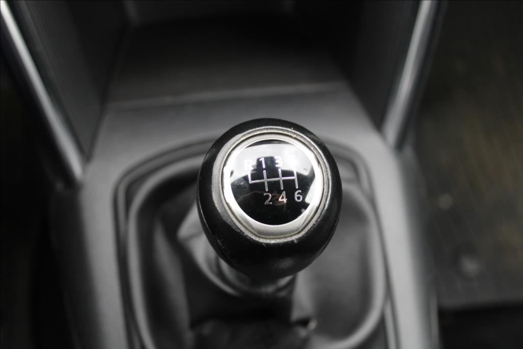 2014 – Mazda CX-5 – 2,2 D Skyactiv  NAVI,XENONY,ČR