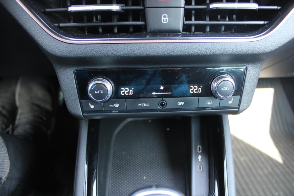 2021 – Škoda Scala – 1,5 TSi  STYLE, KAMERA, ČR