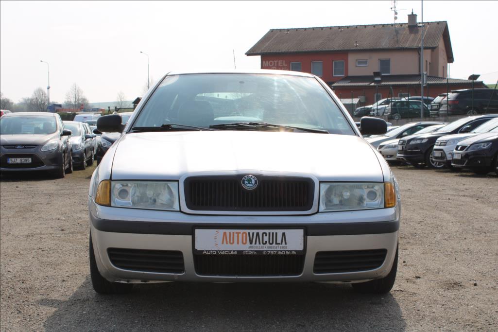 2001 – Škoda Octavia – 1,6 i  STK 8/2026