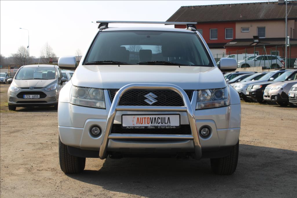 2006 – Suzuki Grand Vitara – 2,0 i + LPG  LPG,4 x 4,TAŽNÉ