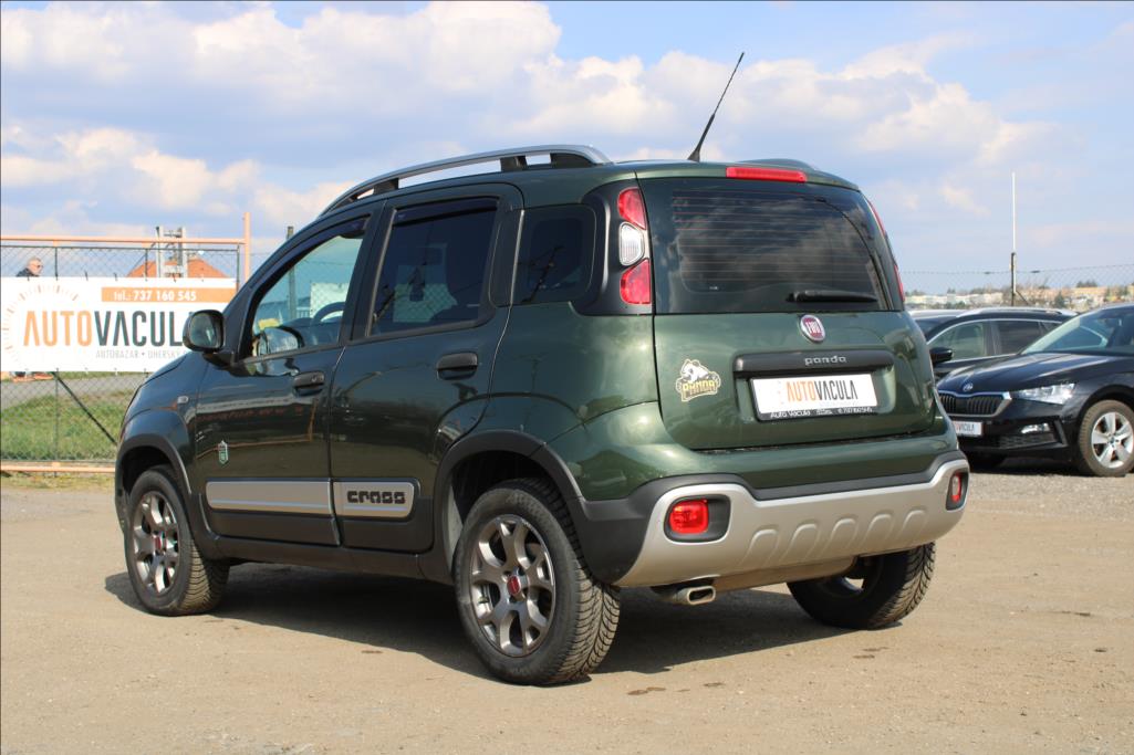 2017 – Fiat Panda – 1,3 D  CROSS, VELKÝ SERVIS
