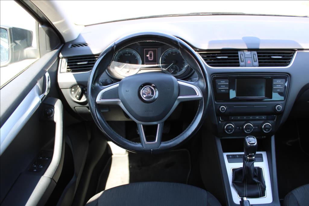 2015 – Škoda Octavia – 1,4 TSi  EDITTION, XENONY