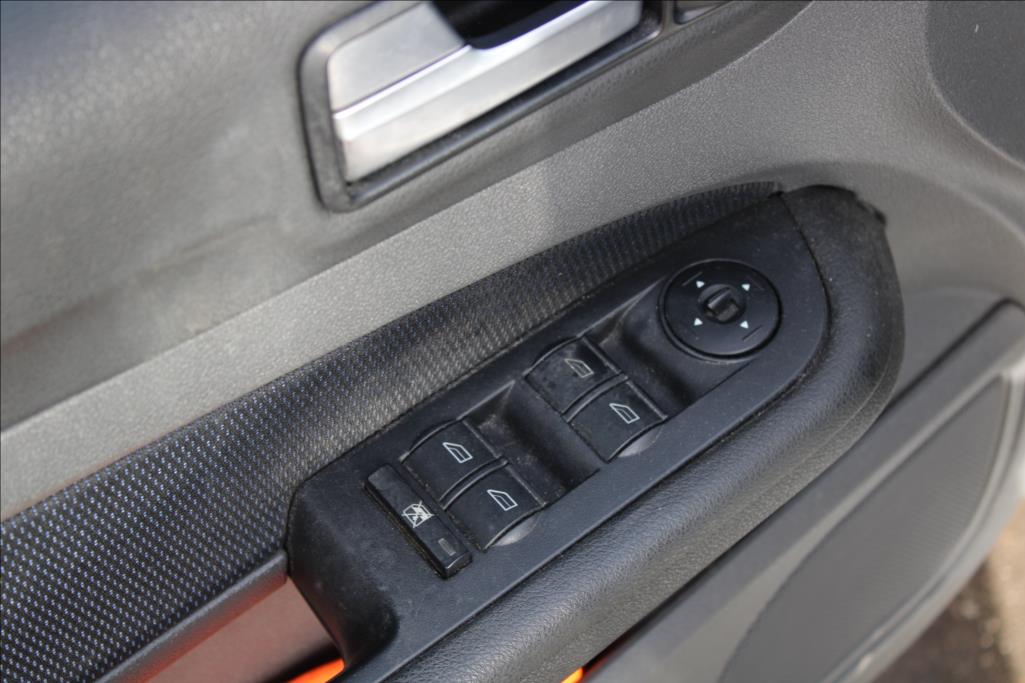 2005 – Ford Focus – 1,6 i  KLIMA, STK 4/2028