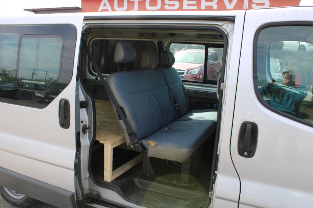 2007 – Nissan Primastar – 1,9 DCi  9 – MÍST, NEZ.TOPENÍ