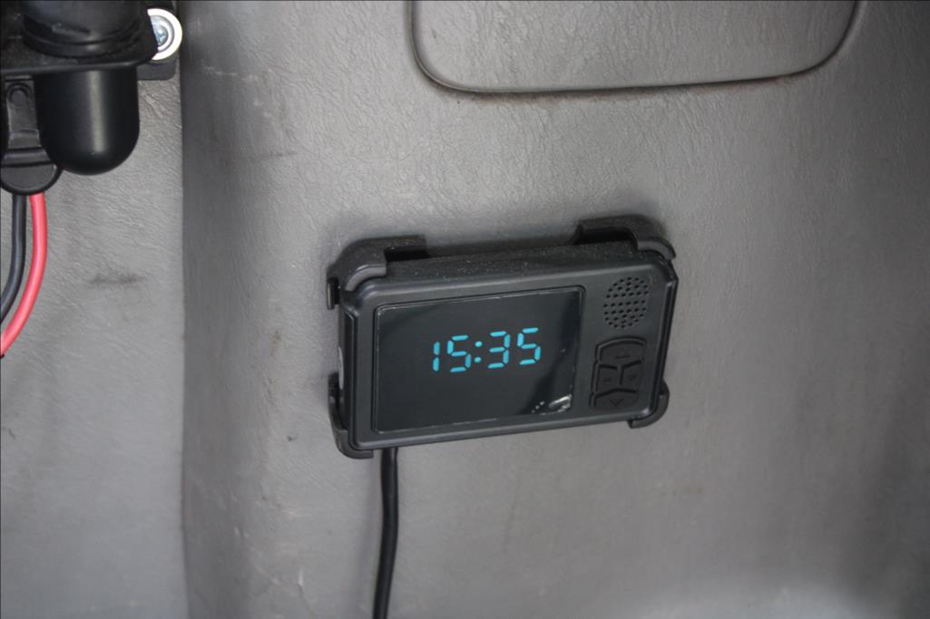 2007 – Nissan Primastar – 1,9 DCi  9 – MÍST, NEZ.TOPENÍ