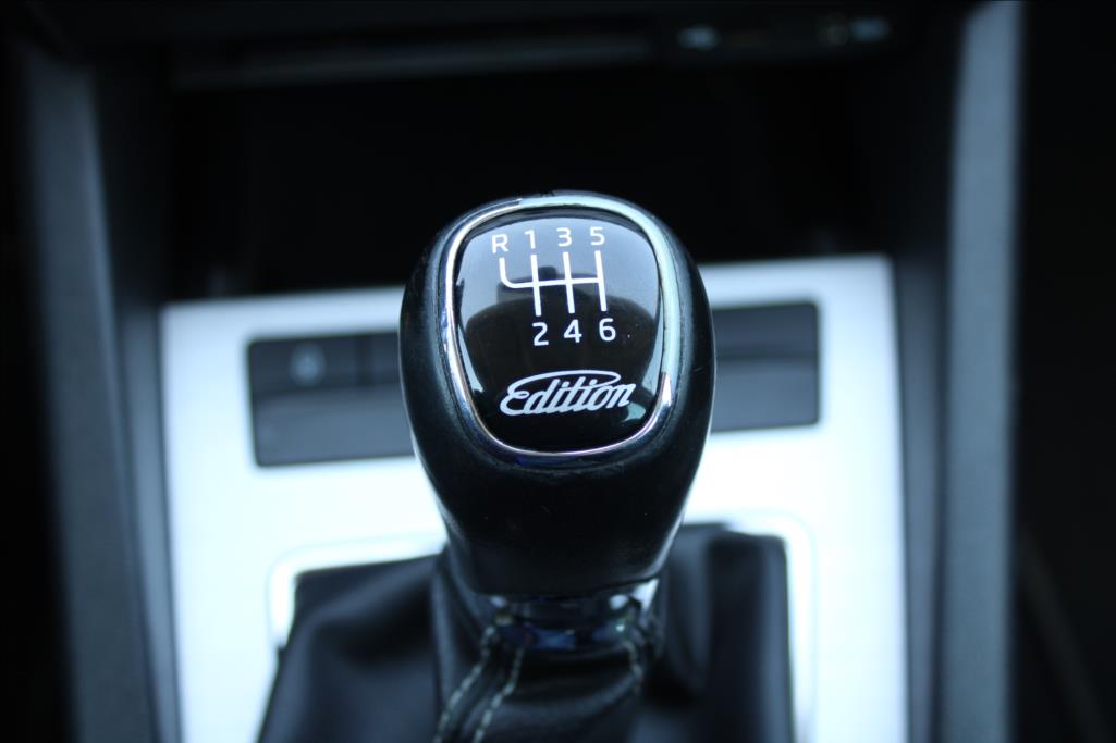 2015 – Škoda Octavia – 1,4 TSi  EDITTION, XENONY