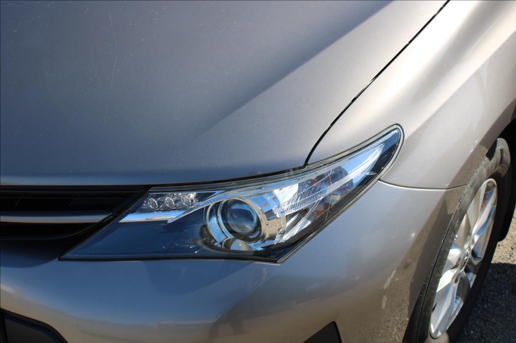 2013 – Toyota Auris – 1,3 i  2.maj.,ČR, 87.600 km