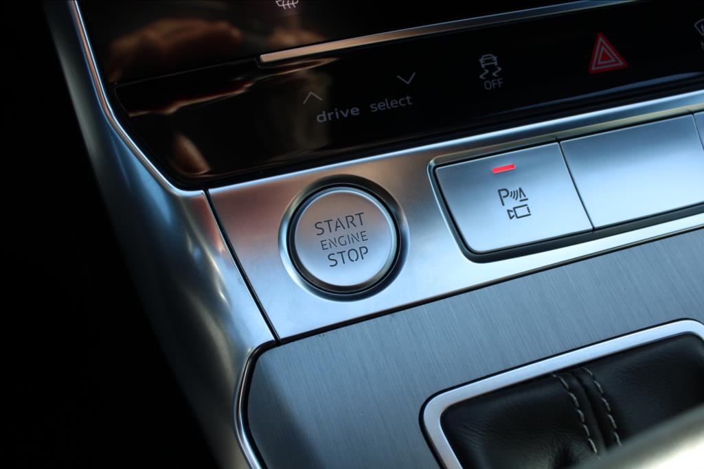 2019 – Audi A6 – 3,0 50TDi  S-LINE, TOP, DPH