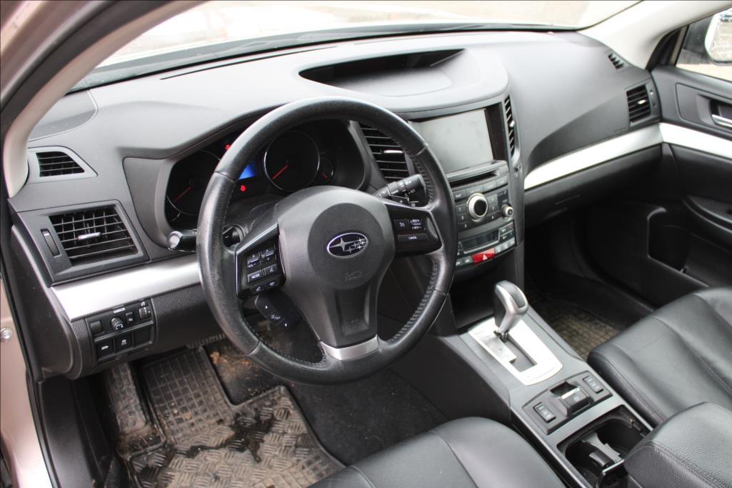 2015 – Subaru Outback – 2,0 D  4 x 4, ČR, SERVISKA