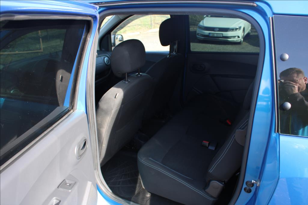 2016 – Dacia Lodgy – 1,2 TCe  7-MÍST, STEPWAY, ČR
