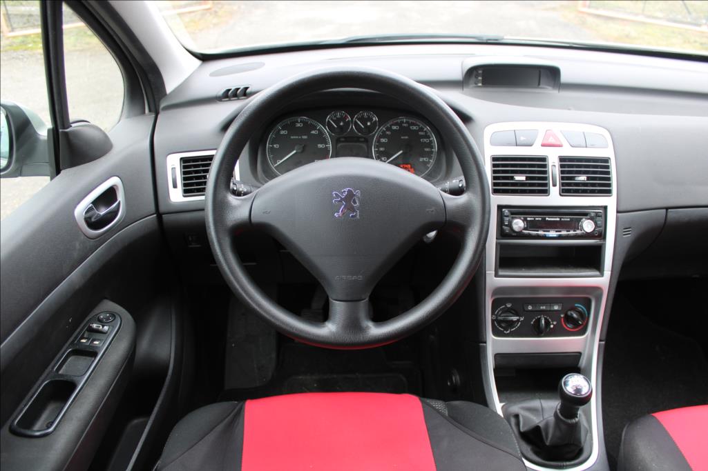 2008 – Peugeot 307 – 1,6 HDi  1.maj., ČR, serviska