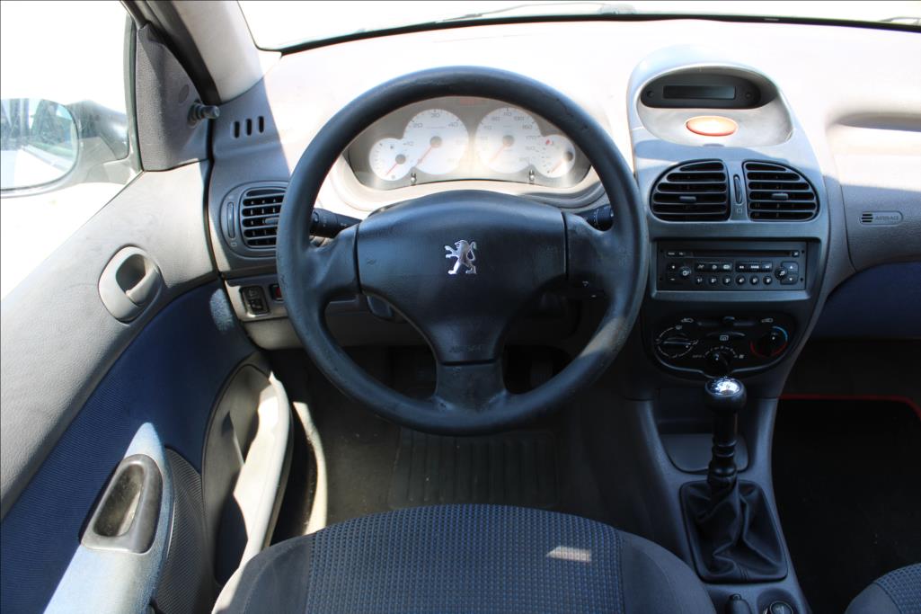 2003 – Peugeot 206 – 1,4 HDi  SW, TAŽNÉ, STK 5/2027