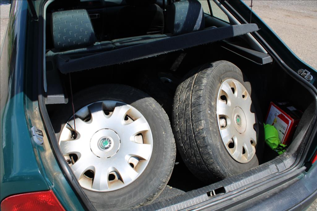 2000 – Škoda Octavia – 1,6 i  STK 3/2027, TAŽNÉ