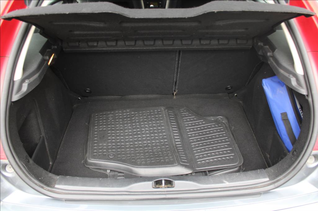 2009 – Citroën C4 – 1,6 i 16V  KLIMA, STK 9/2027