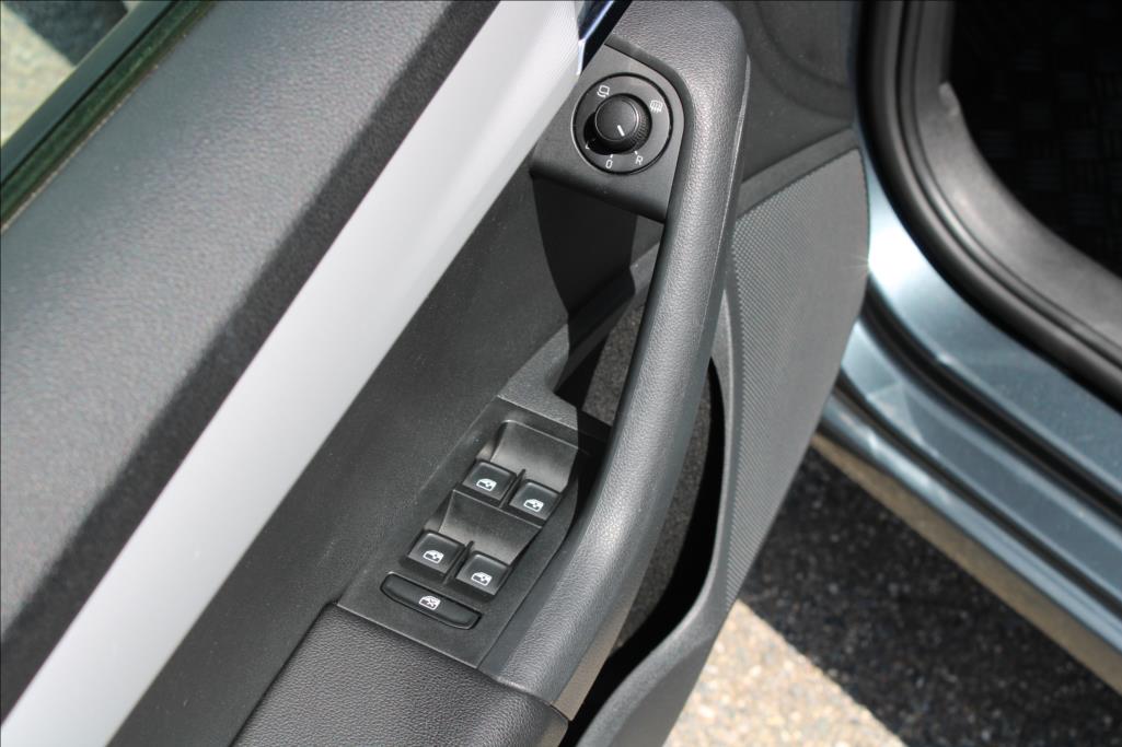 2016 – Škoda Octavia – 2,0 TDi  AMBITION, DIG. KLIMA