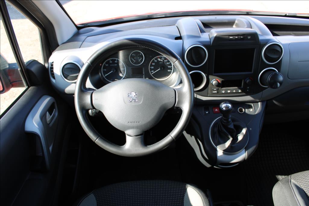 2017 – Peugeot Partner Tepee – 1,6 HDi  1.maj.,ČR,STK 9/2027