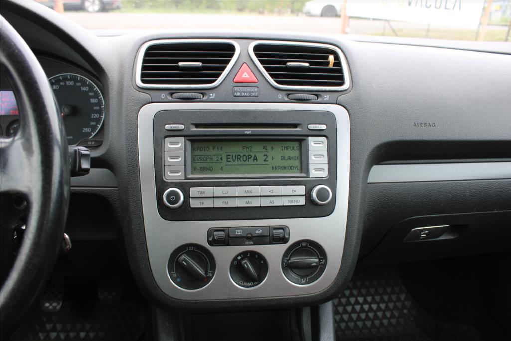 2006 – Volkswagen EOS – 2,0 FSi  KLIMA, XENONY
