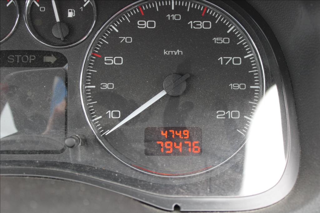 2008 – Peugeot 307 – 1,6 HDi  1.maj., ČR, serviska