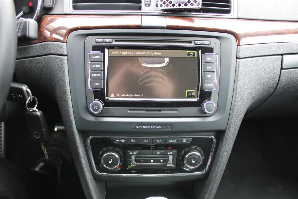 2014 – Škoda Superb – 3,6 FSi  4 x 4, DSG, 191KW