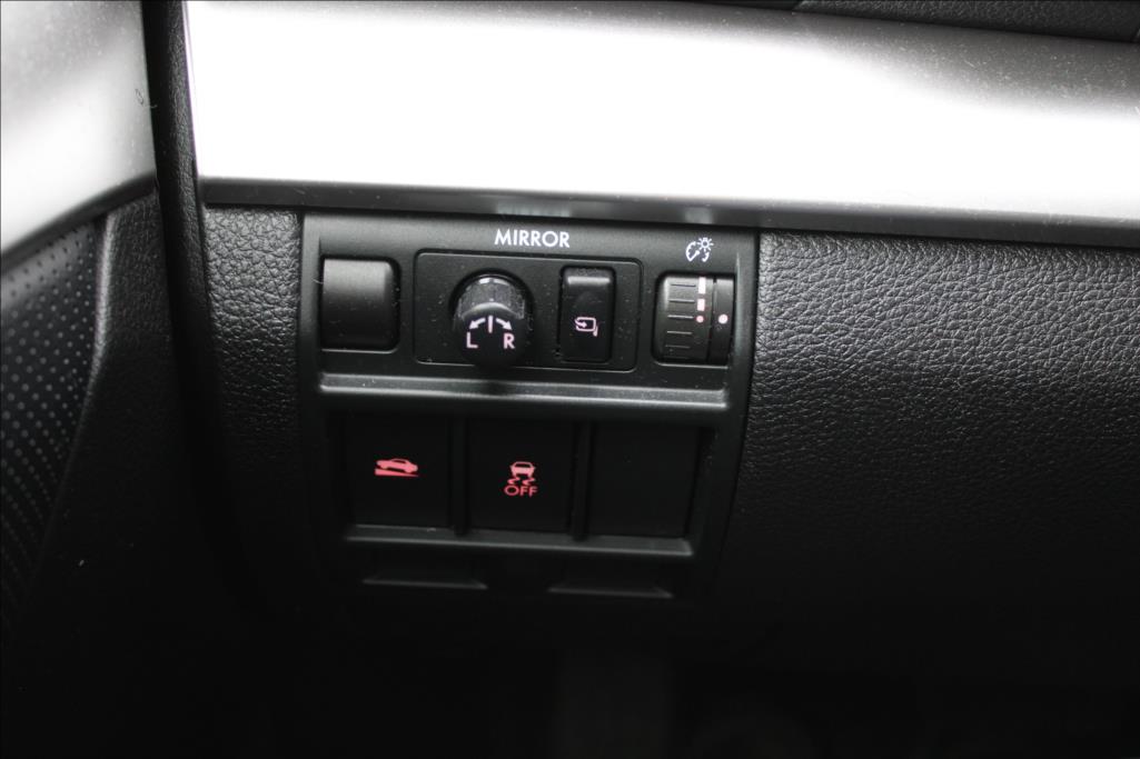 2015 – Subaru Outback – 2,0 D  4 x 4, ČR, SERVISKA