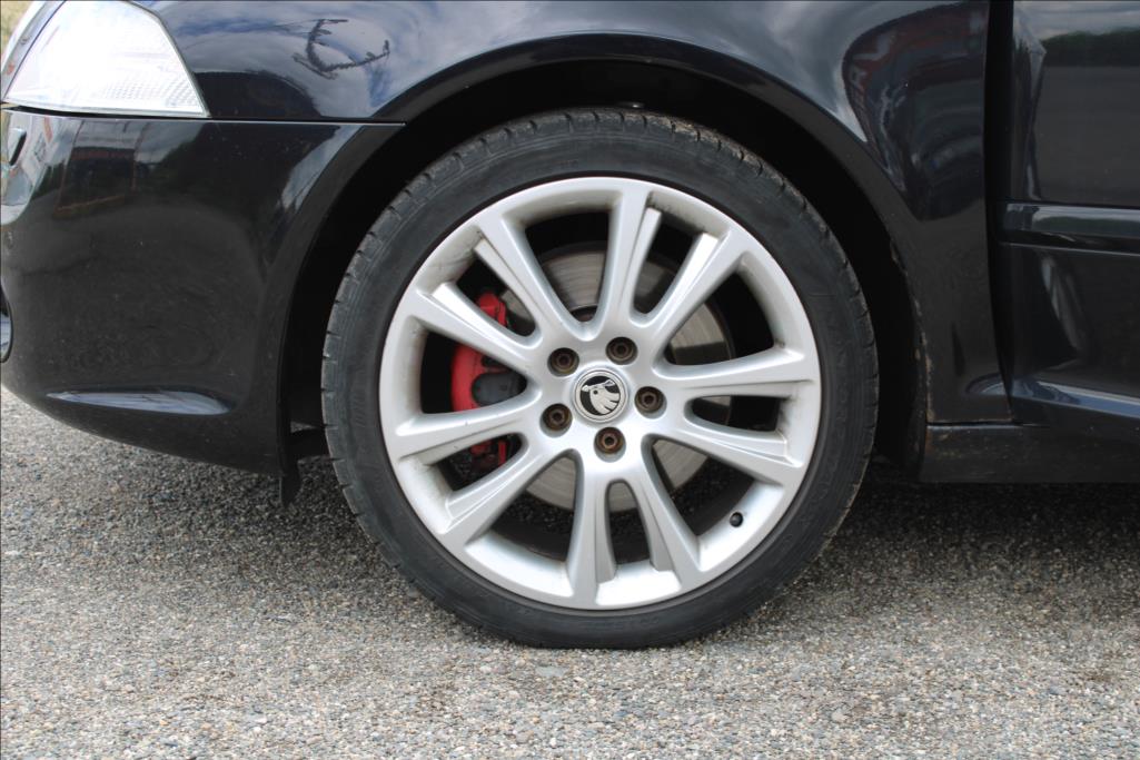 2009 – Škoda Octavia – 2,0 FSi  DIG.KLIMA, RS