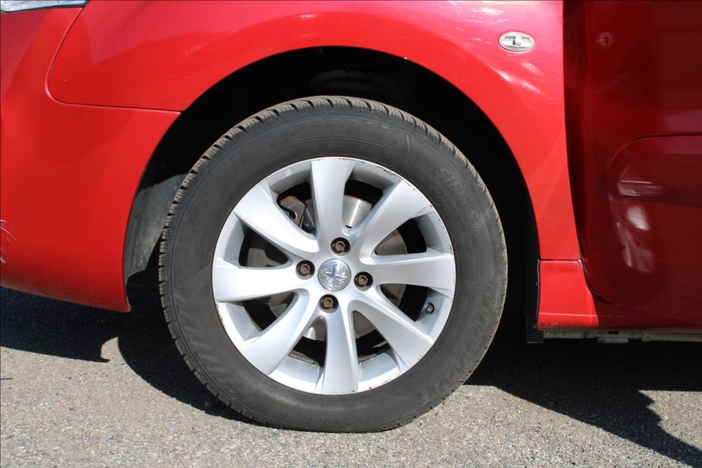 2017 – Peugeot Partner Tepee – 1,6 HDi  1.maj.,ČR,STK 9/2027