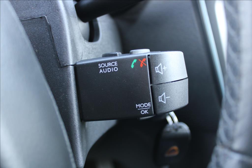 2016 – Dacia Lodgy – 1,2 TCe  7-MÍST, STEPWAY, ČR