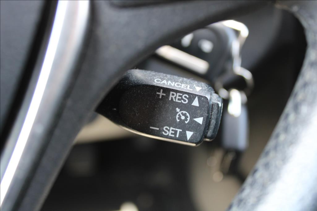 2017 – Toyota Corolla – 1,6 Valvematic  AAC,KAMERA,NAVI