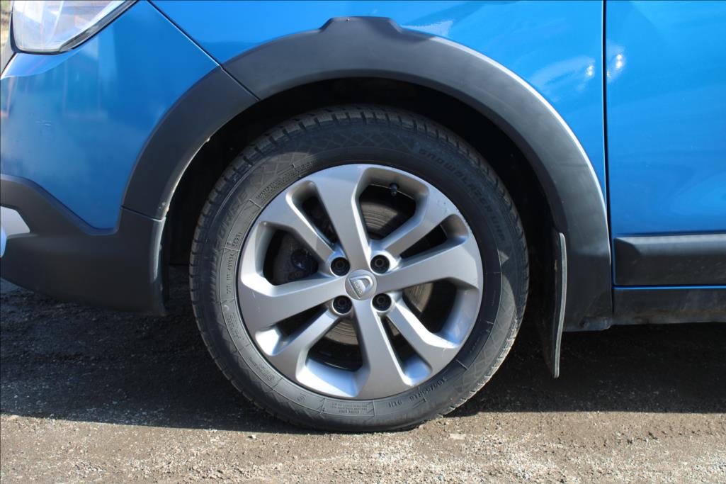 2016 – Dacia Lodgy – 1,2 TCe  7-MÍST, STEPWAY, ČR