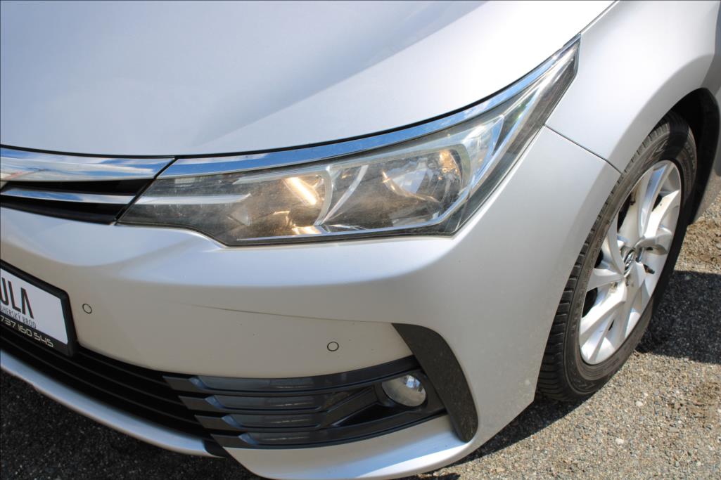2017 – Toyota Corolla – 1,6 Valvematic  AAC,KAMERA,NAVI