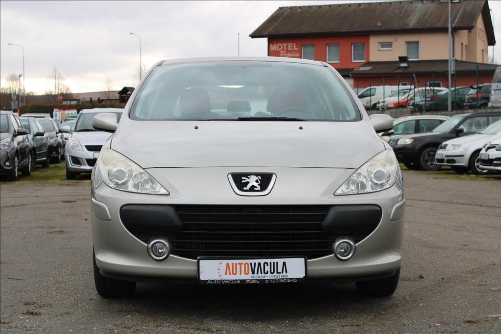 2008 – Peugeot 307 – 1,6 HDi  1.maj., ČR, serviska