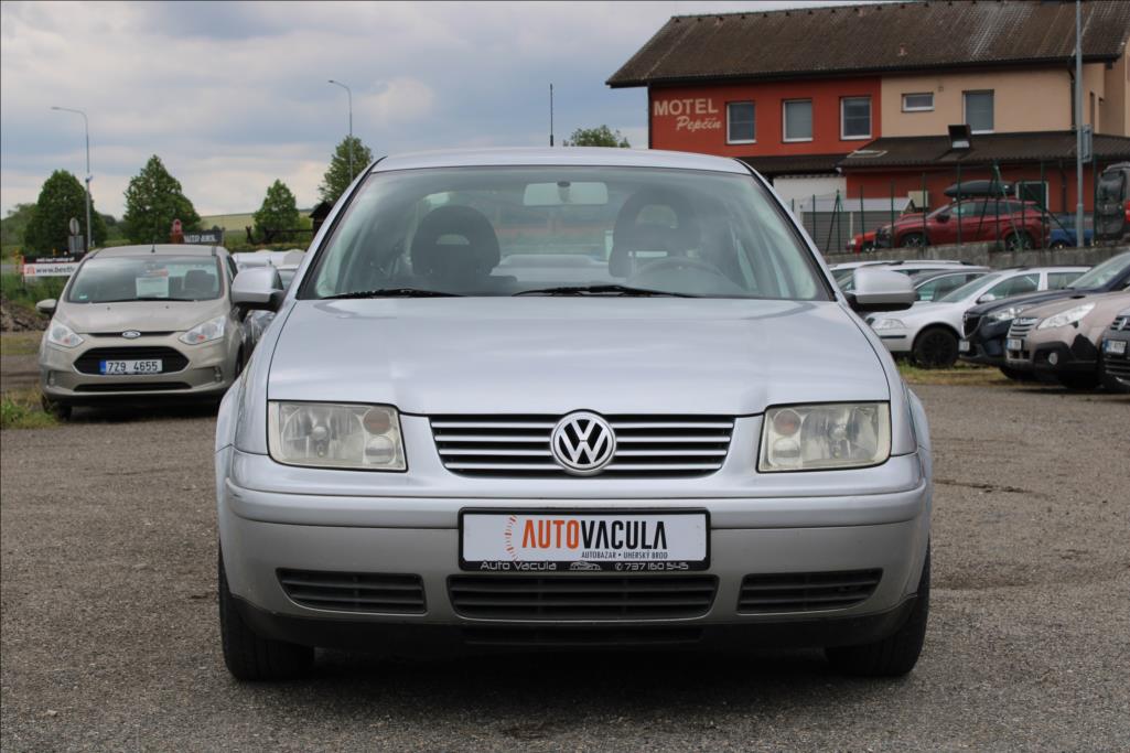 2000 – Volkswagen Bora – 1,6 i  KLIMA, STK 7/2027