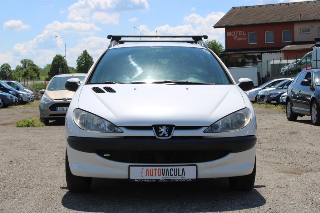 2003 – Peugeot 206 – 1,4 HDi  SW, TAŽNÉ, STK 5/2027