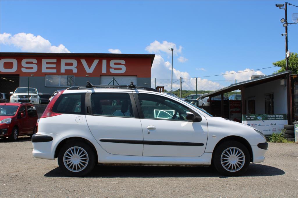 2003 – Peugeot 206 – 1,4 HDi  SW, TAŽNÉ, STK 5/2027
