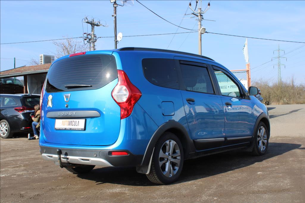 2016 – Dacia Lodgy – 1,2 TCe  7-MÍST, STEPWAY, ČR